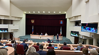 Заседание комитета Саратовской облдумы по бюджету, налогам, промышленности и собственности